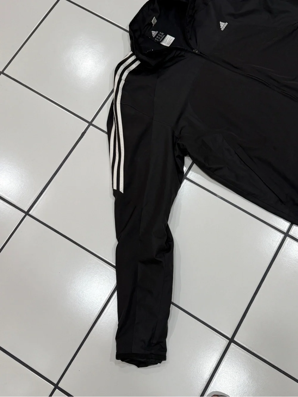 Adidas Men’s XL Black White 3 Stripe Windbreaker Track Jacket 2011 Retro